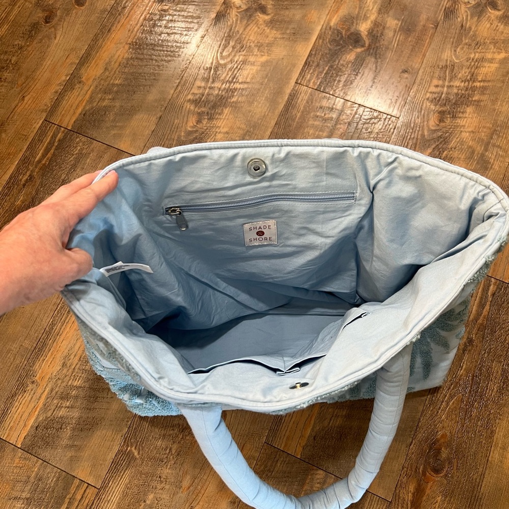 **NEW** Terry Tote Handbag by Shade & Shore - Picture 6 of 9